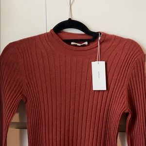 VINCE 100% cashmere sweater top!